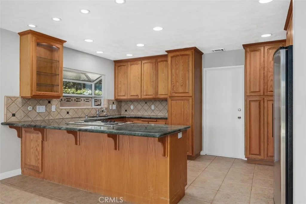 https://cdn.realtyfeed.com/cdn/127/306695511/5ea8b3072bb5de25283435ea95800503.webp