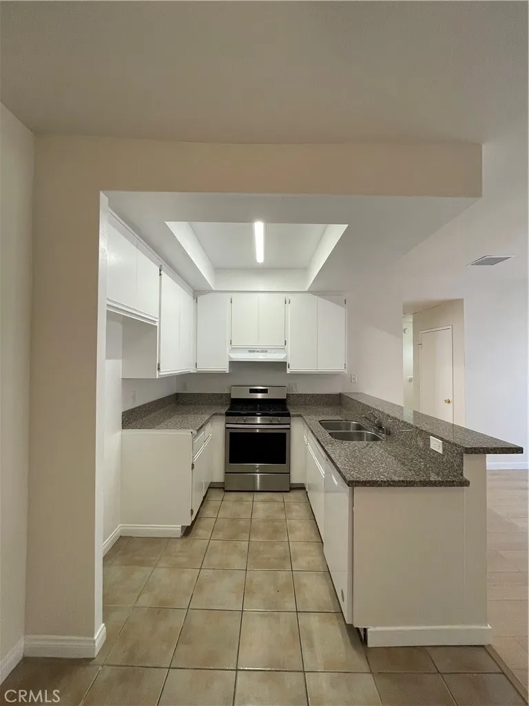 North Hollywood, CA 91601