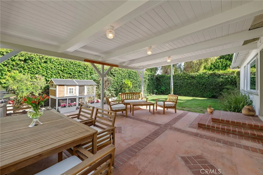 13422 Isis, Hawthorne, CA, 90250