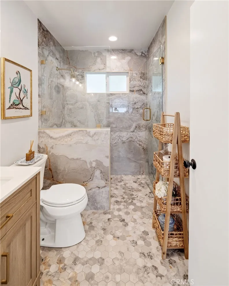 13422 Isis, Hawthorne, CA, 90250