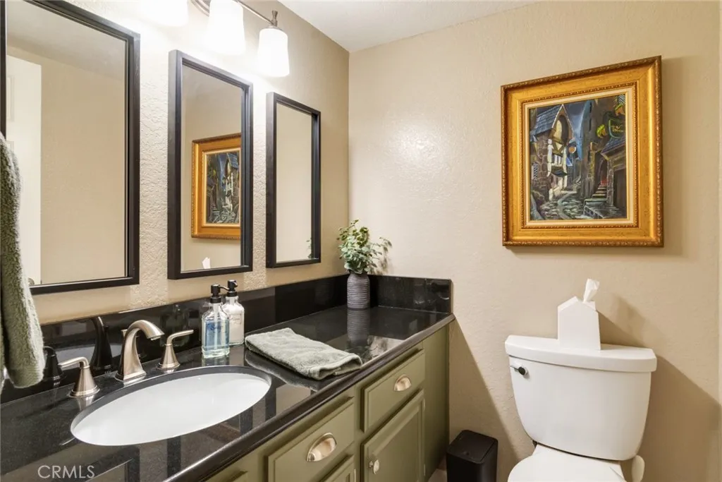 2009 Shorewood, Upland, CA, 91784