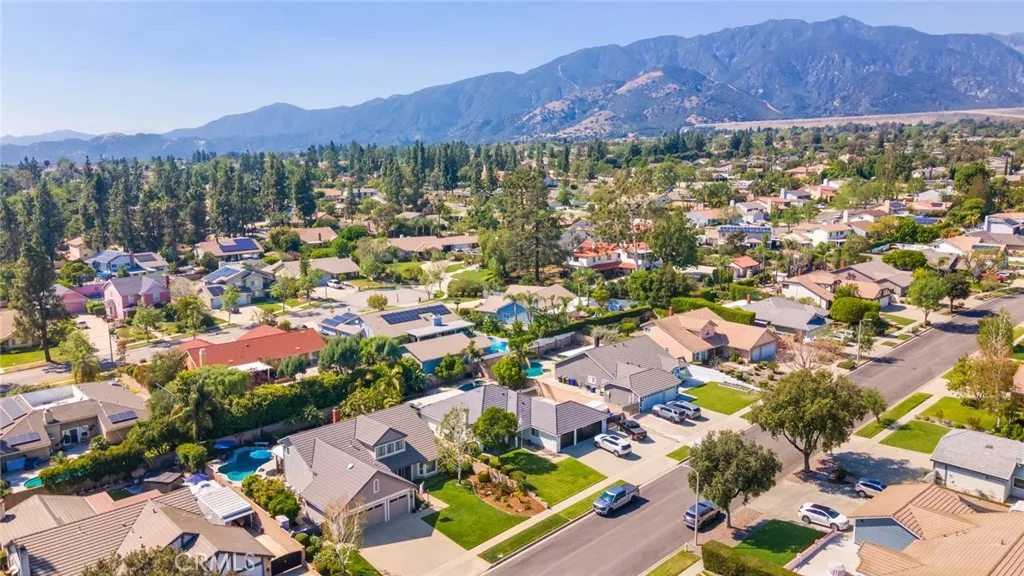 2009 Shorewood, Upland, CA, 91784