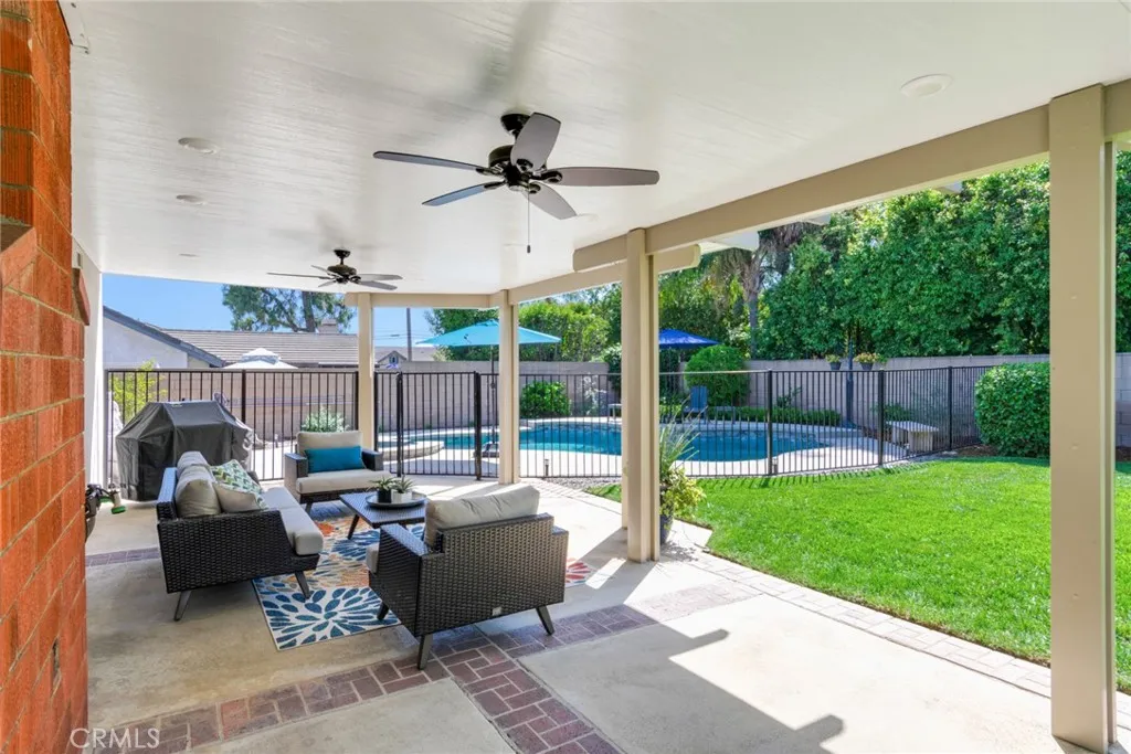 2009 Shorewood, Upland, CA, 91784