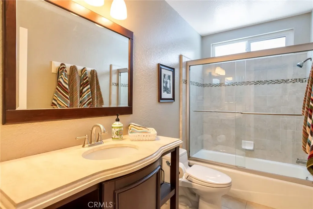 2009 Shorewood, Upland, CA, 91784