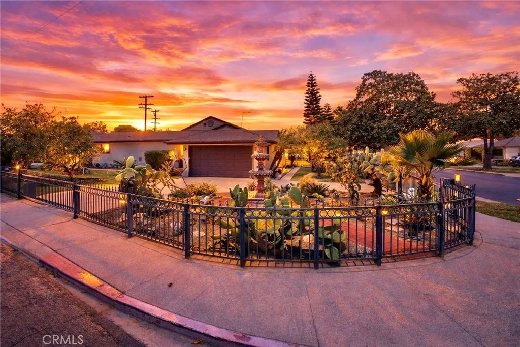 Los Angeles, CA 90045