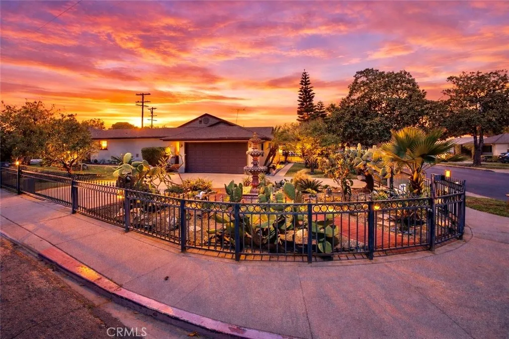 Los Angeles, CA 90045