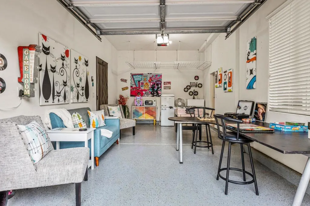 https://cdn.realtyfeed.com/cdn/127/306695725/b6583a3770deeb5628be3819edbfec12.webp