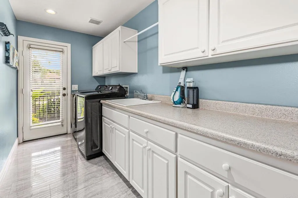 https://cdn.realtyfeed.com/cdn/127/306695725/f4f239ba2c40725aa19325478d485d78.webp