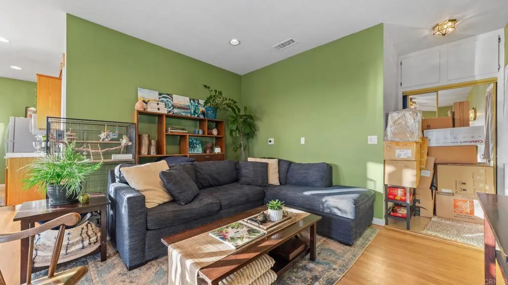 https://cdn.realtyfeed.com/cdn/127/306695759/721c004c28cef269fd889c8fe1fd0ea9.webp