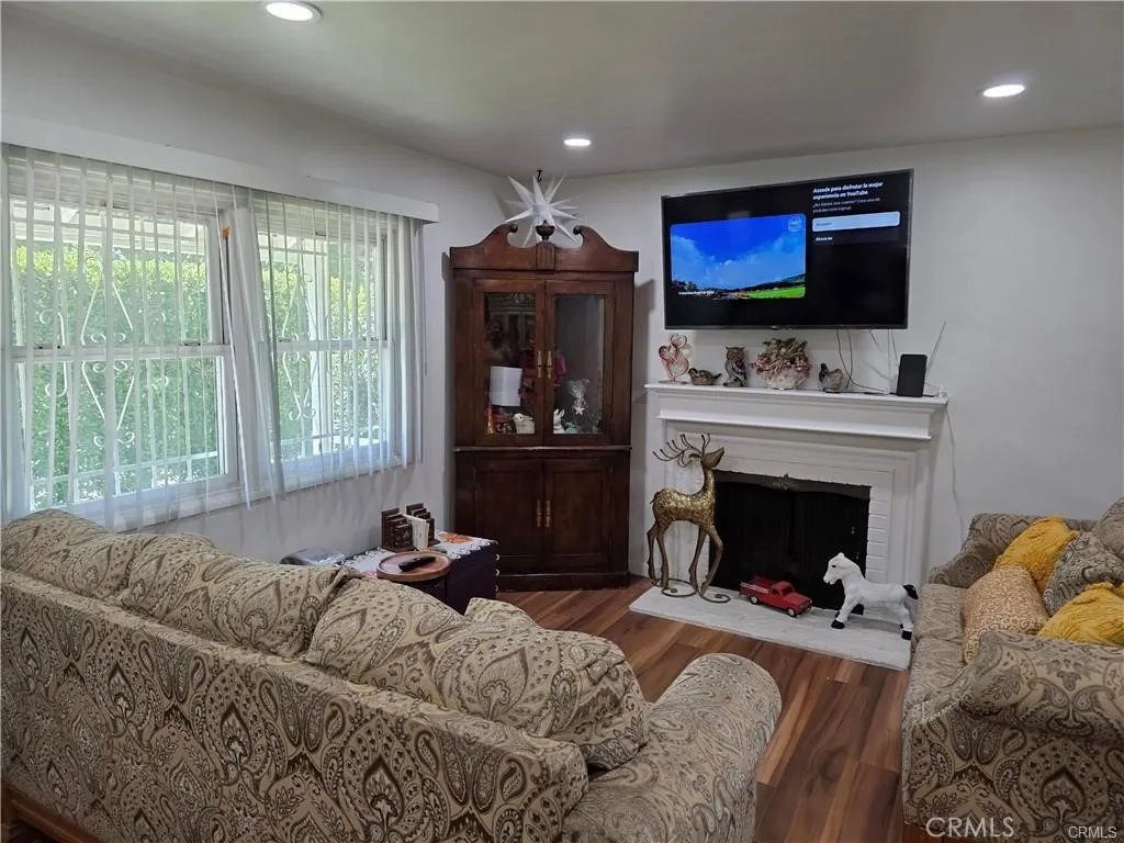 2536 Westwood Boulevard, Los Angeles, CA, 90064