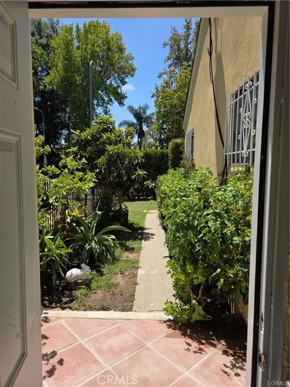 2536 Westwood Boulevard, Los Angeles, CA, 90064