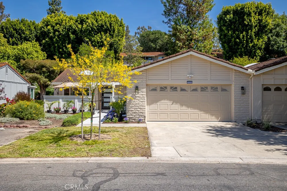 Laguna Woods, CA 92637