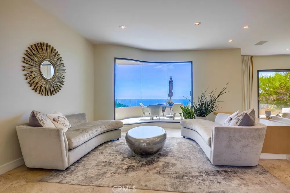 Laguna Beach, CA 92651