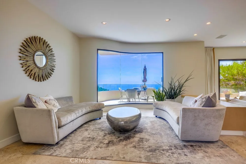 Laguna Beach, CA 92651