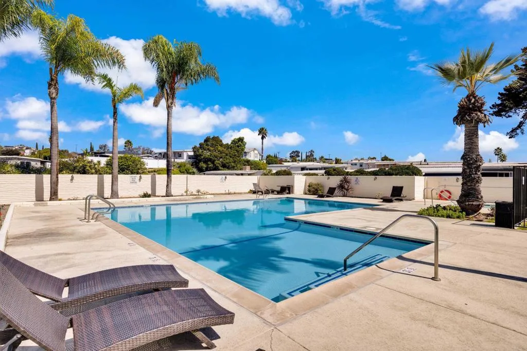 https://cdn.realtyfeed.com/cdn/127/306695831/ac3b61c509f45b3011838124237dd59e.webp