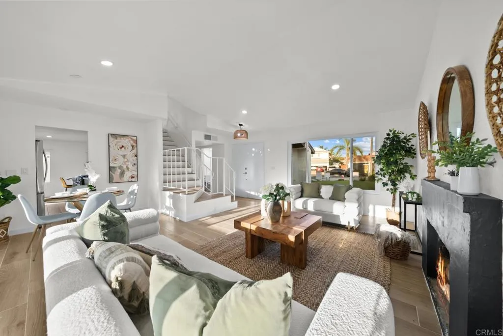 https://cdn.realtyfeed.com/cdn/127/306695840/3ec8a44f8b601bda90aa539f75ce764e.webp