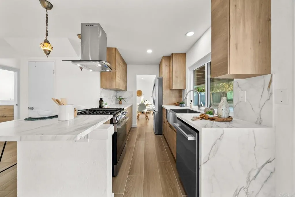 https://cdn.realtyfeed.com/cdn/127/306695840/be37dea9d438acd76d343ae5a647c114.webp