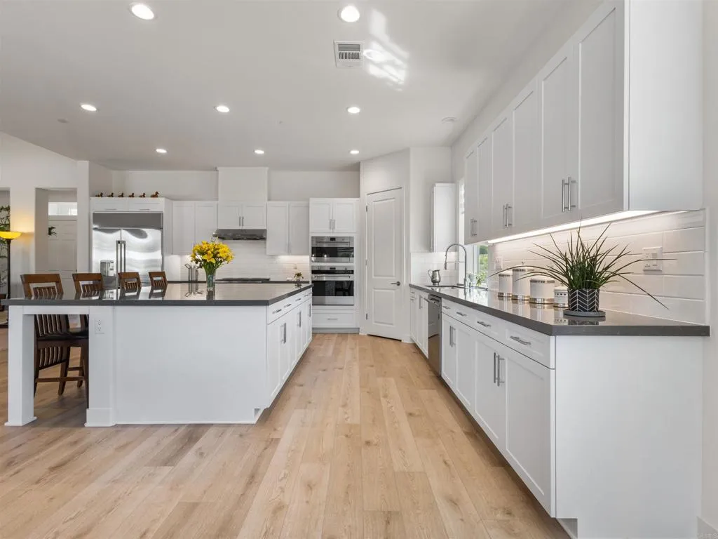 https://cdn.realtyfeed.com/cdn/127/306695850/47a73fe56debecb84f4ff5b44ec20d40.webp