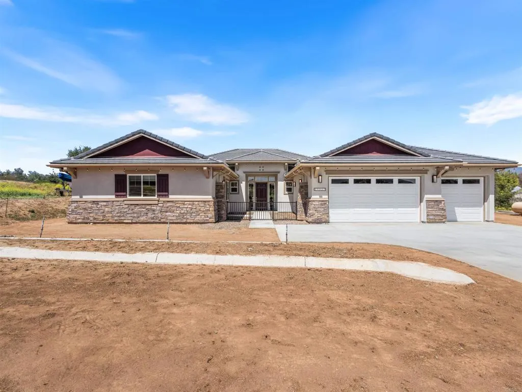 https://cdn.realtyfeed.com/cdn/127/306695850/5aae31ab2b9e9414e6818ea5e2ab903e.webp