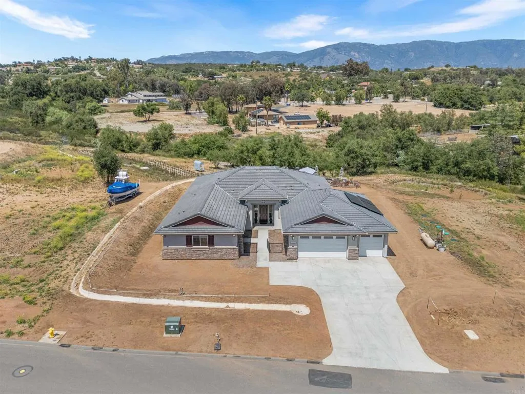https://cdn.realtyfeed.com/cdn/127/306695850/5d251b41752f86521ff1e8b6f1ec91de.webp