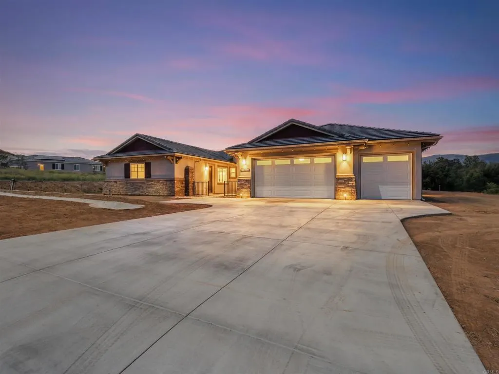 https://cdn.realtyfeed.com/cdn/127/306695850/b278d471d5780309d412962b87c08dc2.webp