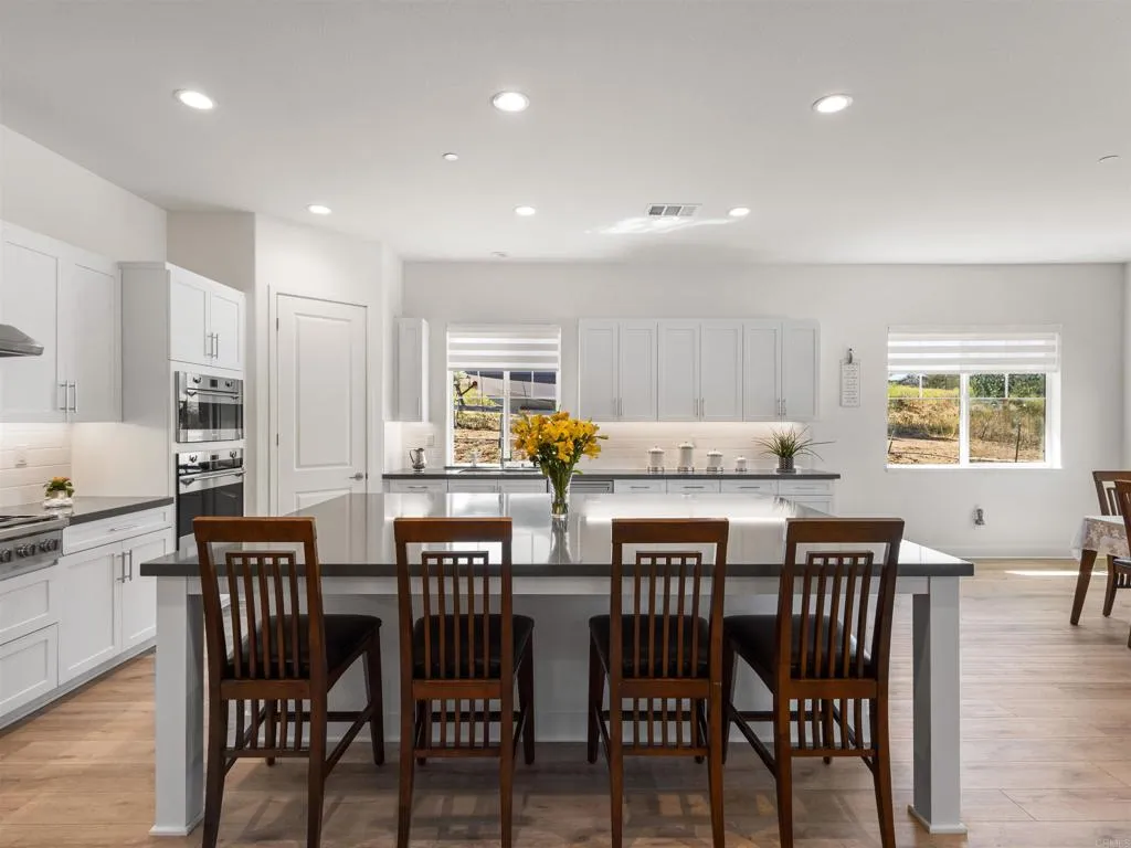 https://cdn.realtyfeed.com/cdn/127/306695850/b379d86e746ac0bcb5f43a633b0df8a4.webp