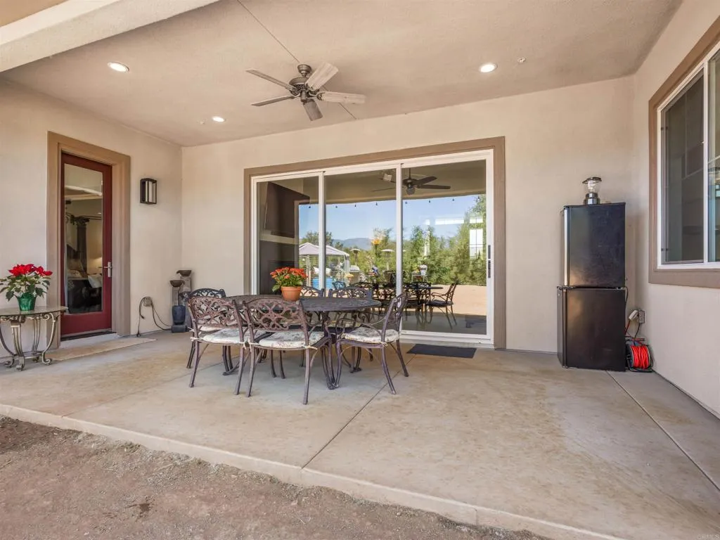 https://cdn.realtyfeed.com/cdn/127/306695850/e34744b8c7c4ed9002b5f005e54ab308.webp