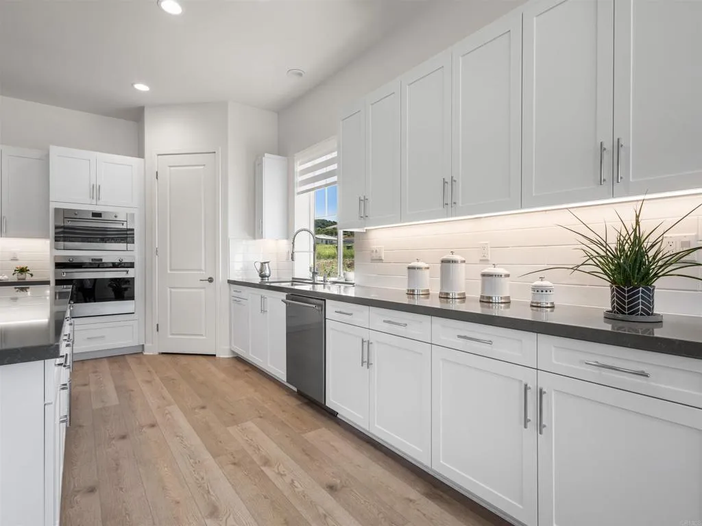 https://cdn.realtyfeed.com/cdn/127/306695850/e6aff14d25b0ee1398e87dfb152de597.webp