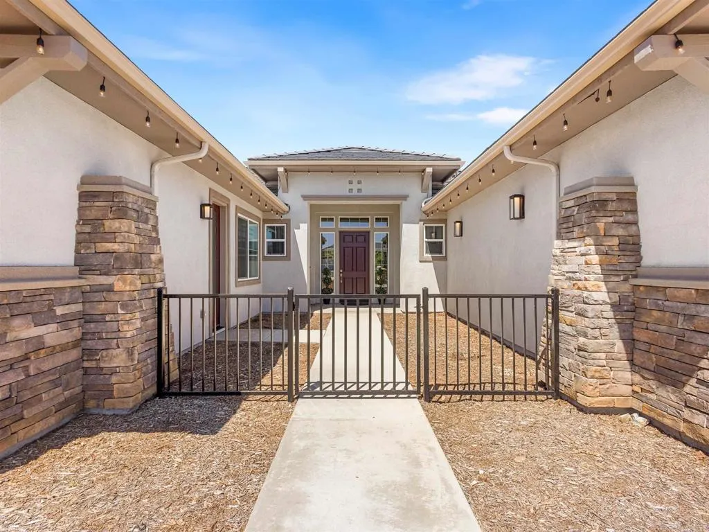 https://cdn.realtyfeed.com/cdn/127/306695850/ee4ca14253f8a51196eaedfdf404a223.webp