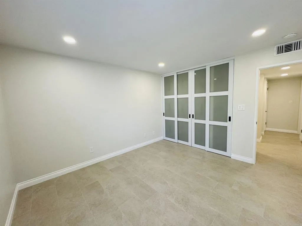 https://cdn.realtyfeed.com/cdn/127/306695862/5d86f0d46e9a34e2ac4446a64fb1178c.webp