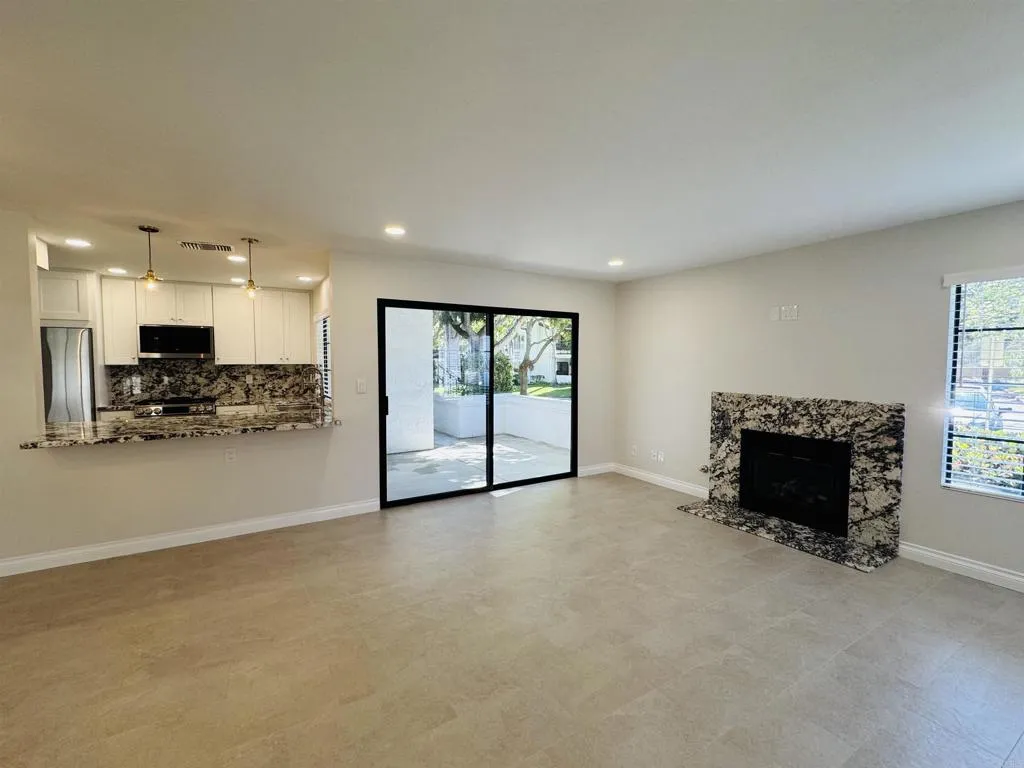 https://cdn.realtyfeed.com/cdn/127/306695862/be591ecadc14ce61375ebdad567452c1.webp