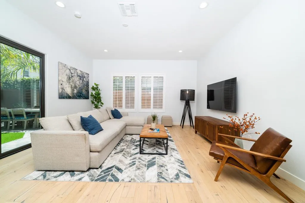 https://cdn.realtyfeed.com/cdn/127/306695972/08f38192a498e33b5017bcb1081db00b.webp