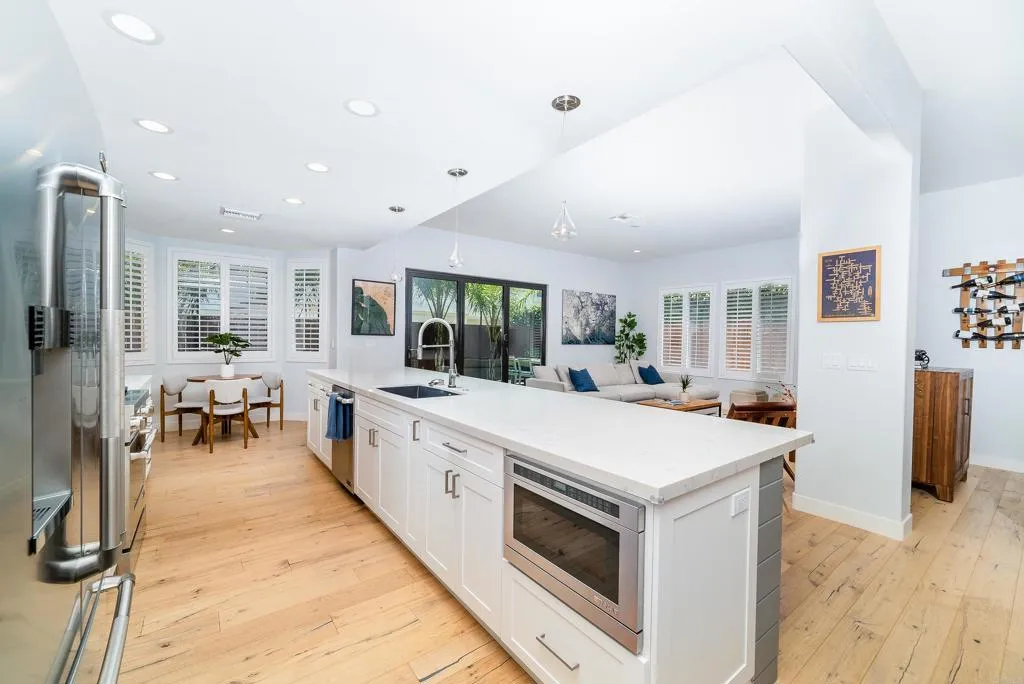 https://cdn.realtyfeed.com/cdn/127/306695972/3b0f421f39233c3b2b58fc392c414e1a.webp
