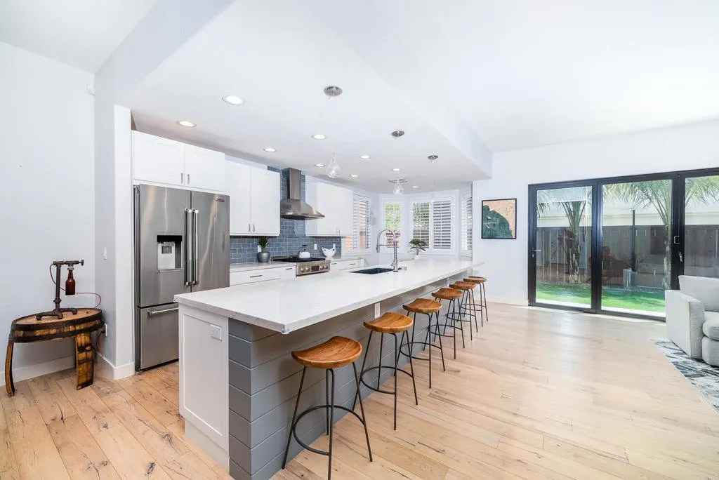 https://cdn.realtyfeed.com/cdn/127/306695972/68a10a905c699c65c3c291e6fb87274b.webp
