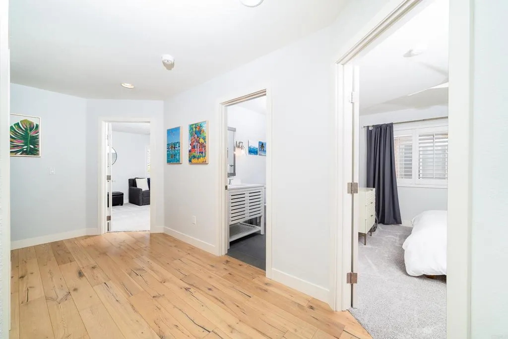 https://cdn.realtyfeed.com/cdn/127/306695972/6d4688b982b001752275225380c379bb.webp
