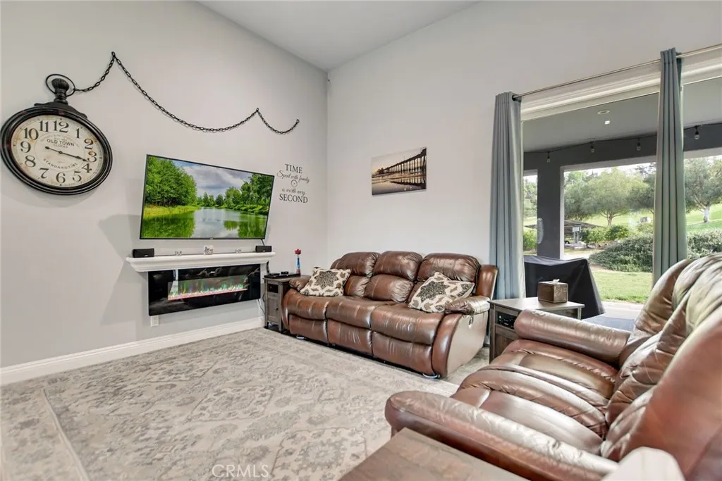 https://cdn.realtyfeed.com/cdn/127/306696026/03c272e41832960e5387151fbccb7617.webp