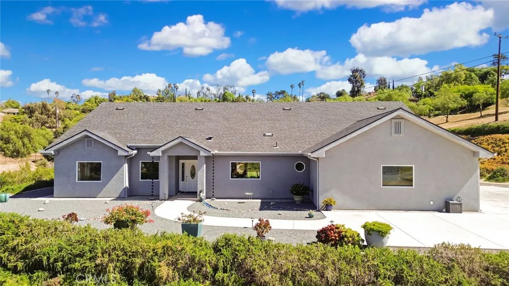 https://cdn.realtyfeed.com/cdn/127/306696026/4681a7a01beeef475d03053cd36b2fed.webp