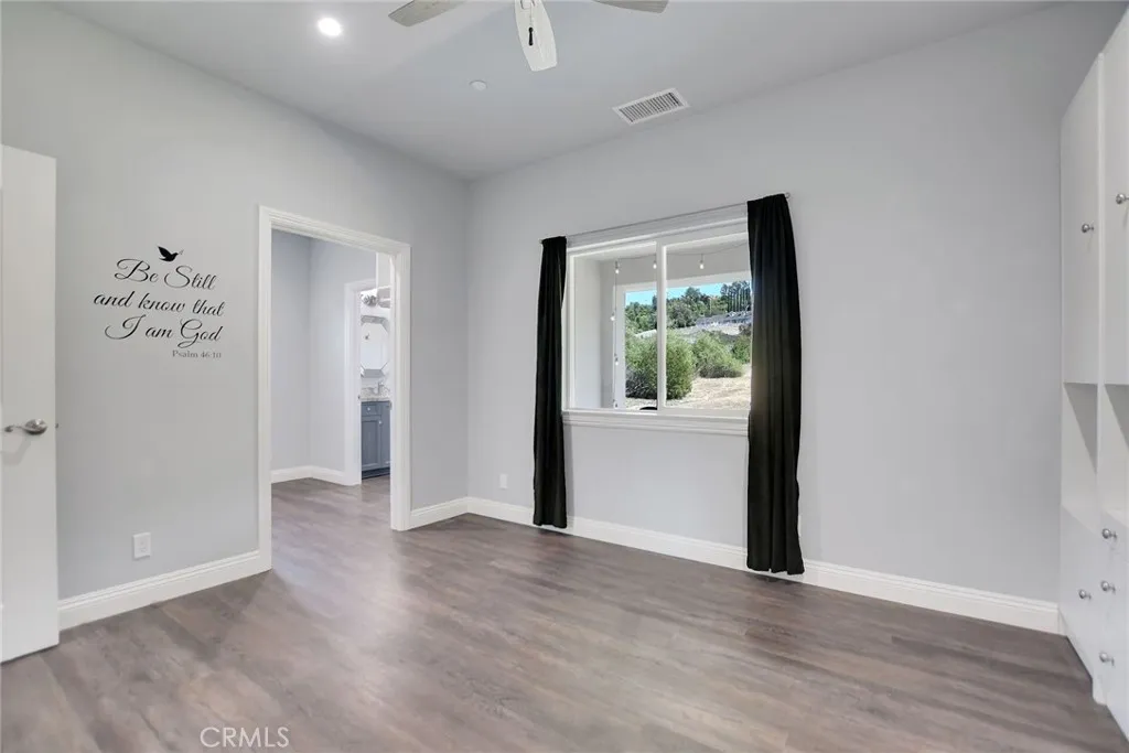 https://cdn.realtyfeed.com/cdn/127/306696026/493692521f83e66917826909a63bcadd.webp