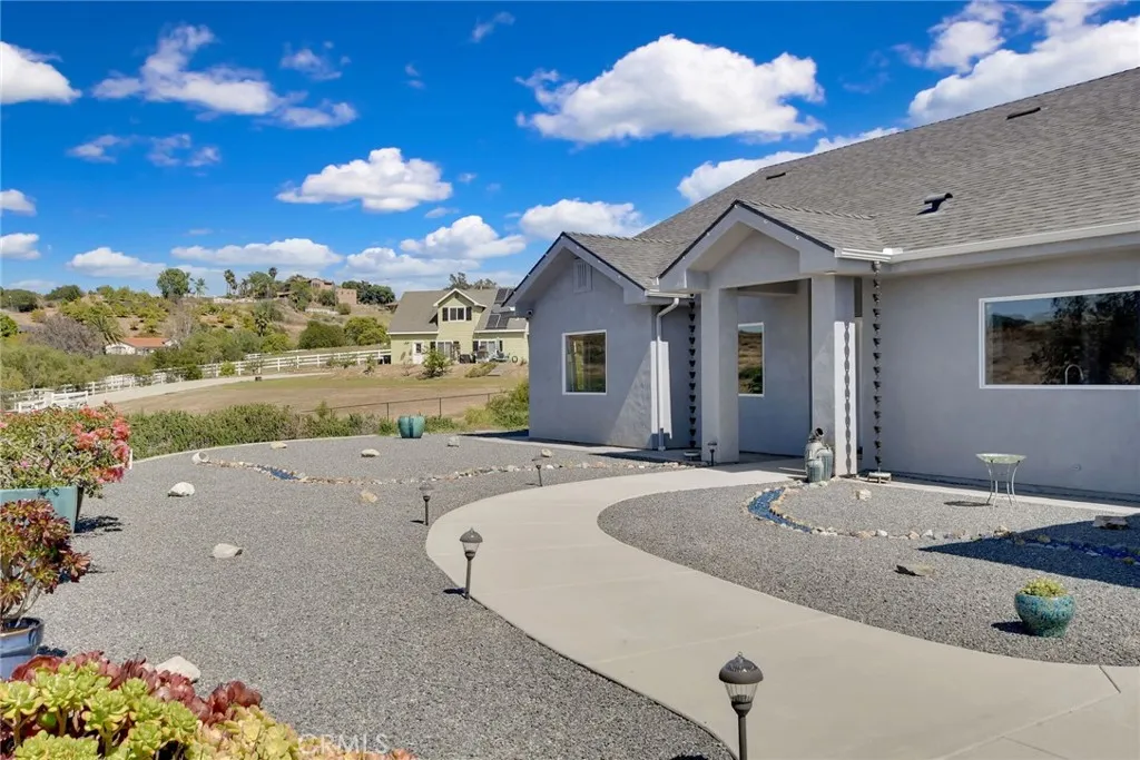 https://cdn.realtyfeed.com/cdn/127/306696026/694978f3f6fae6f3c4b371d98d54108b.webp