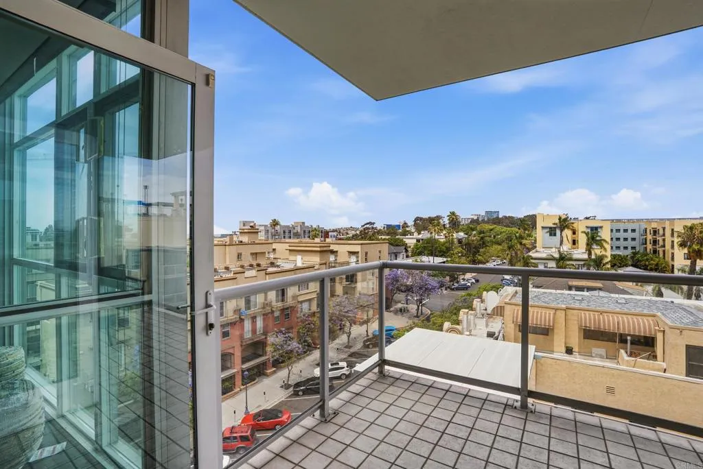 https://cdn.realtyfeed.com/cdn/127/306696056/78f92e2be8165628f99188059c448080.webp