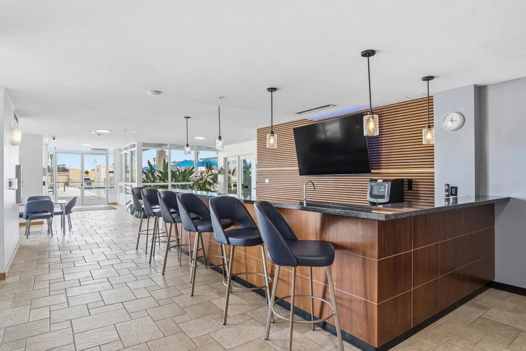 https://cdn.realtyfeed.com/cdn/127/306696056/977184af1ecc26c52b3de90bbd673038.webp