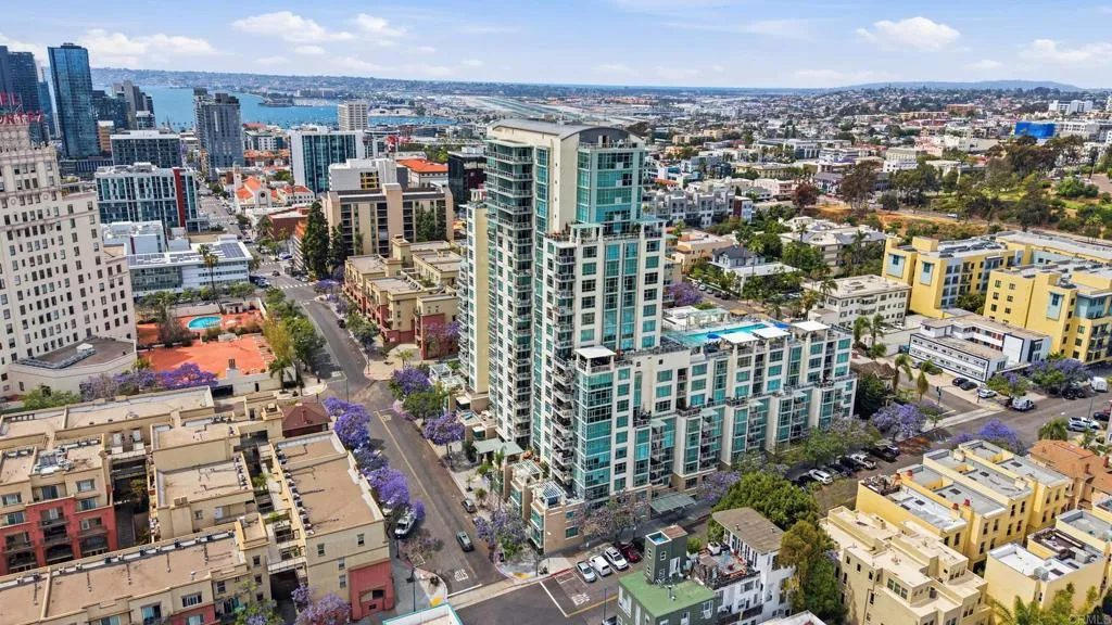 https://cdn.realtyfeed.com/cdn/127/306696056/9be47b5e1cf8b4cc7cadc289afa4f5c6.webp