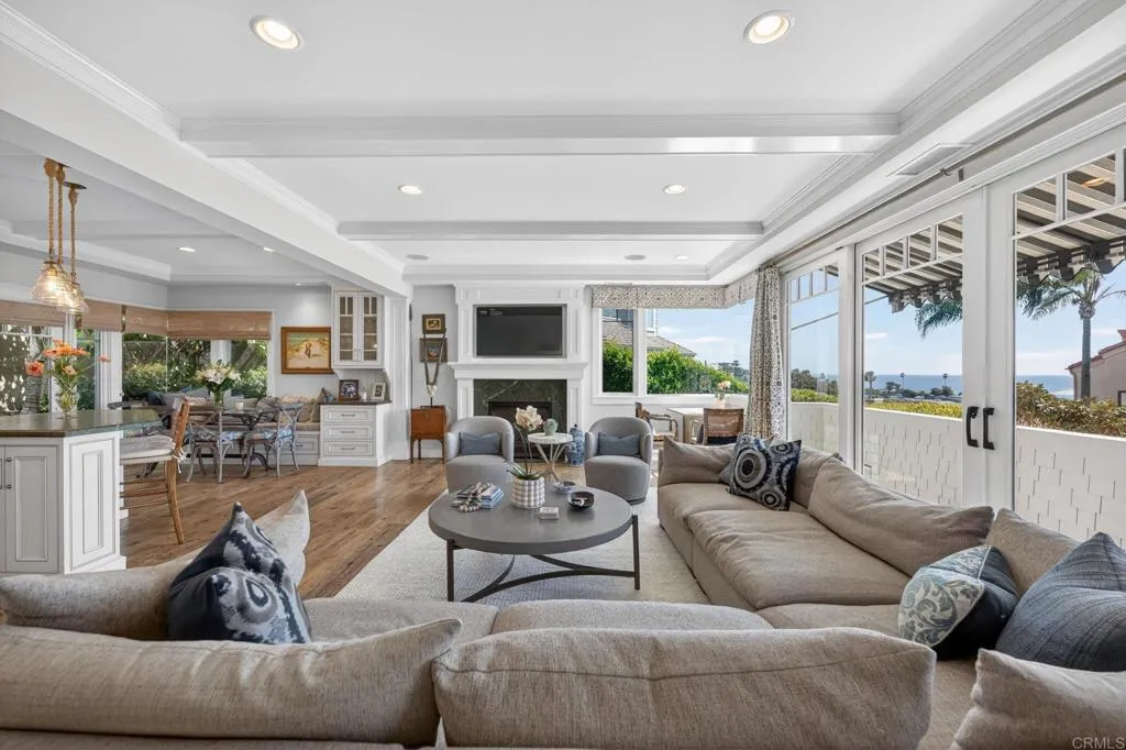 https://cdn.realtyfeed.com/cdn/127/306696068/2a0427aa1d0bb3362b2bff879806f67a.webp