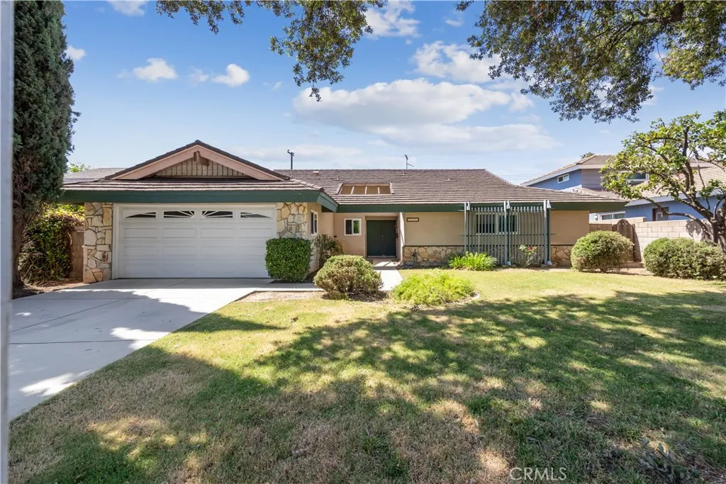 13035 Laurel St., Lakeside, CA, 92040