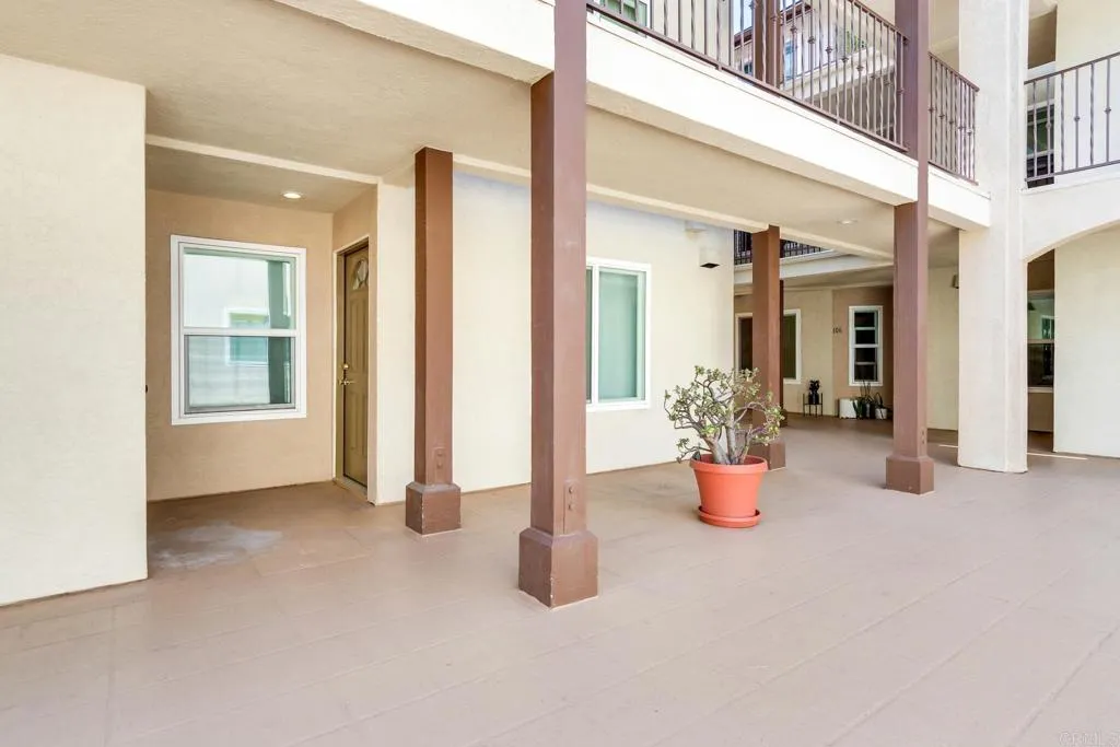 https://cdn.realtyfeed.com/cdn/127/306696100/b15e59f278b42d4dc9a1ad4f4234b0d8.webp