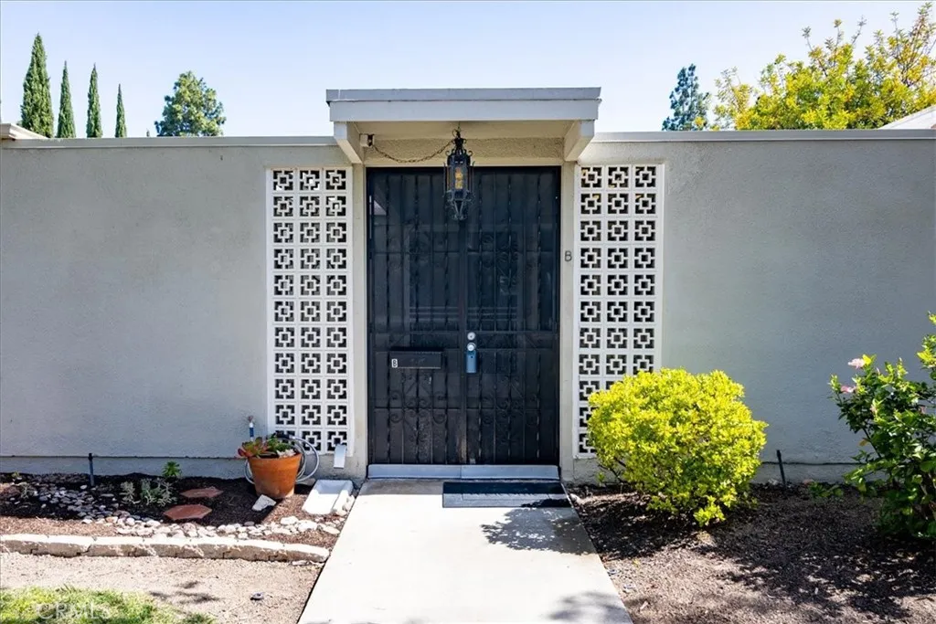 Laguna Woods, CA 92653