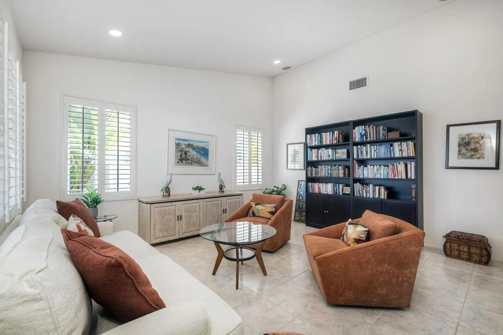 https://cdn.realtyfeed.com/cdn/127/306696224/6cc6a3f735be8ba87b070798166f188d.webp