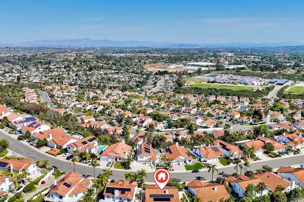 https://cdn.realtyfeed.com/cdn/127/306696224/ff65269b29e94f4743182af2990a2db8.webp