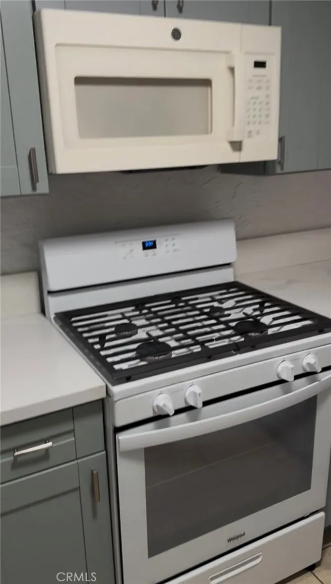 https://cdn.realtyfeed.com/cdn/127/306696239/ecc921d61c006f89654d4617b6121ac9.webp