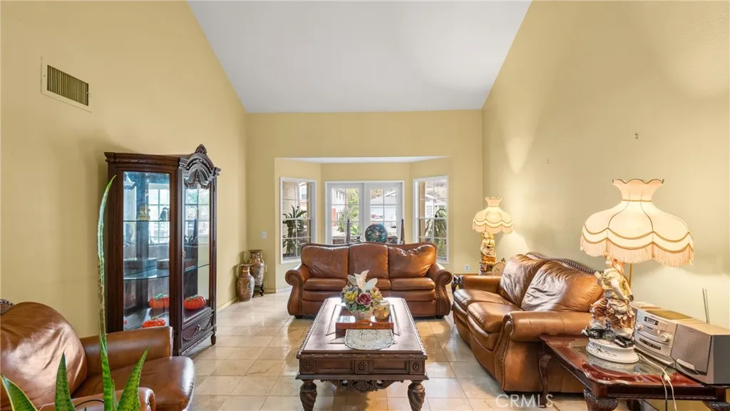 https://cdn.realtyfeed.com/cdn/127/306696240/7a4abdb97ae666731018838b843d974b.webp